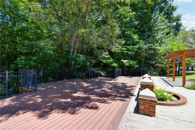 400 Zelkova RD, Williamsburg, VA 23185