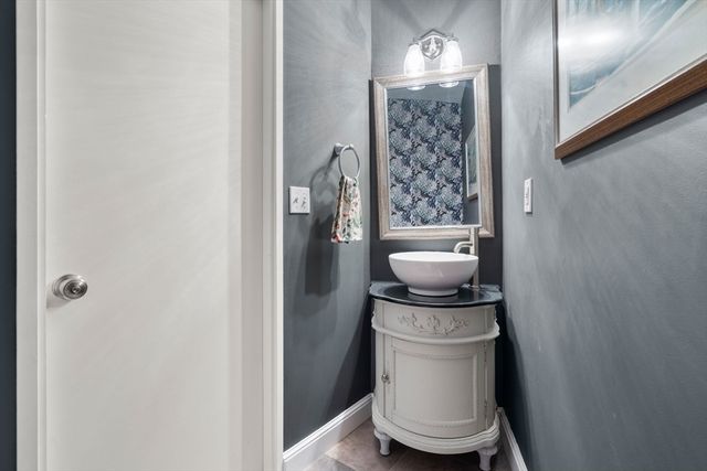 65 Constellation Wharf 65, Boston, MA 02129