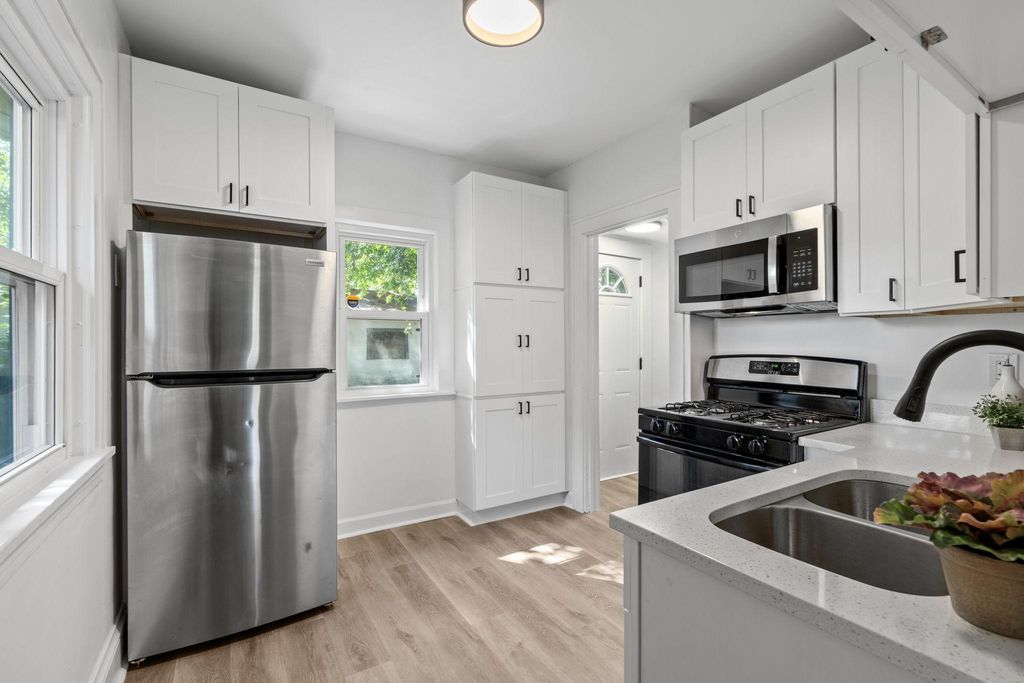 3447 James Avenue N, Minneapolis, MN 55412 — photo 5