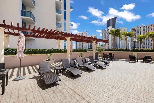 17555 Atlantic Blvd 708, Sunny Isles Beach, FL 33160