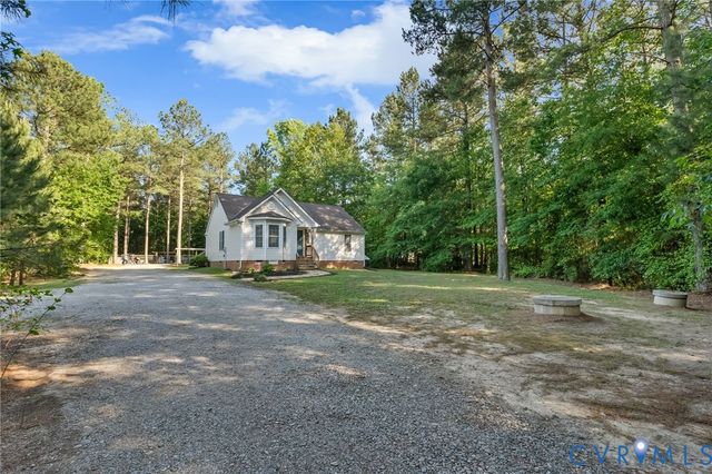 7195 Railroad Bed Rd, Sussex, VA 23830