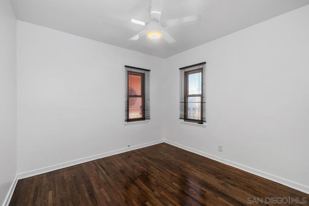 Image 10 of property listing at 1674 1676 Cable St, San Diego, CA 92107