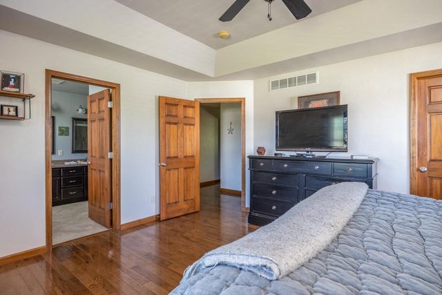 2702 E CORRIDOR DRIVE, Appleton, WI 54913