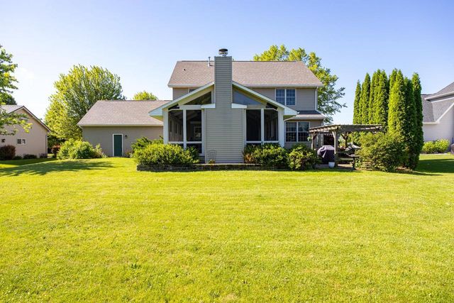 2702 E CORRIDOR DRIVE, Appleton, WI 54913