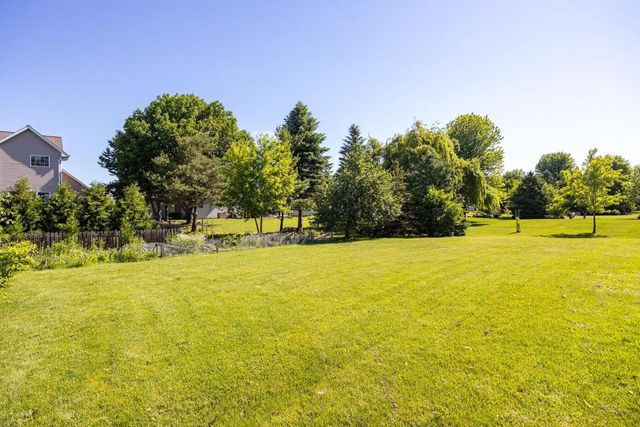 2702 E CORRIDOR DRIVE, Appleton, WI 54913