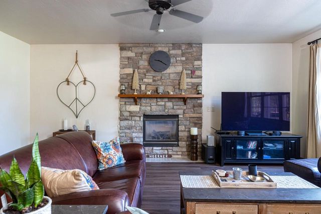 2702 E CORRIDOR DRIVE, Appleton, WI 54913