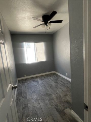 120 W 73rd Street 4, Los Angeles, CA 90003