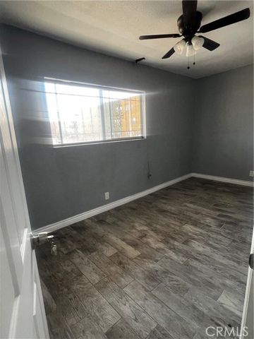 120 W 73rd Street 4, Los Angeles, CA 90003