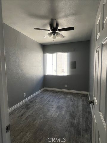 120 W 73rd Street 4, Los Angeles, CA 90003