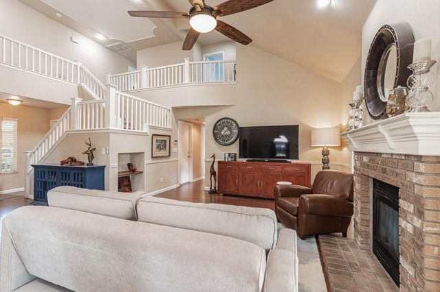 2757 E Jon Drive, Fresno, CA 93720
