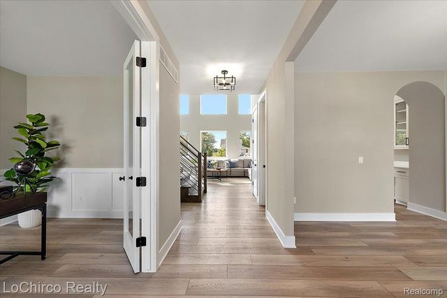 49001 Wingfield Drive, Macomb Township, MI 48044