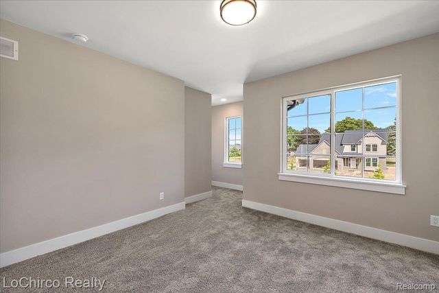 49001 Wingfield Drive, Macomb Township, MI 48044