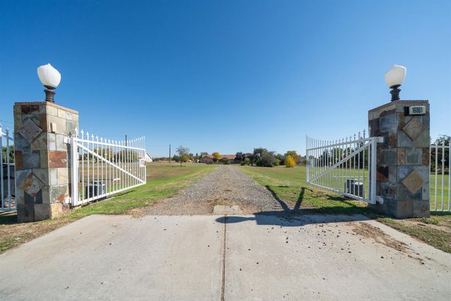 16861 Paula Road, Madera, CA 93636