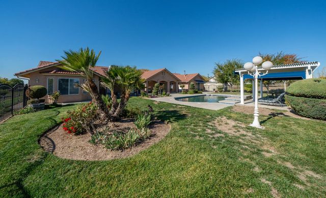 16861 Paula Road, Madera, CA 93636