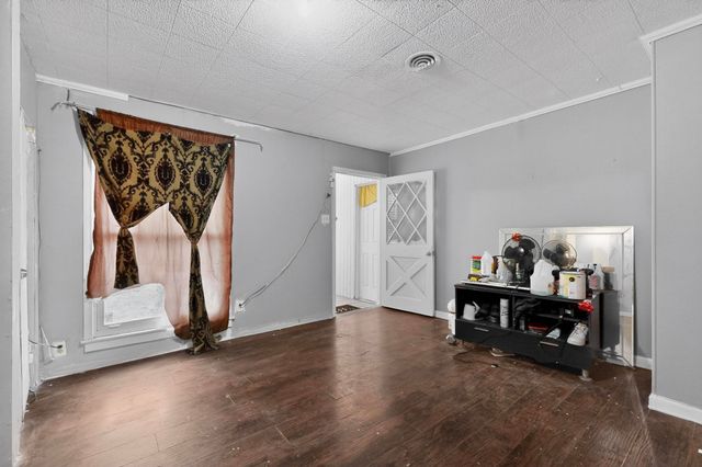 522 Phillip Street, Mesquite, TX 75149