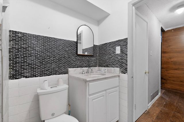 522 Phillip Street, Mesquite, TX 75149