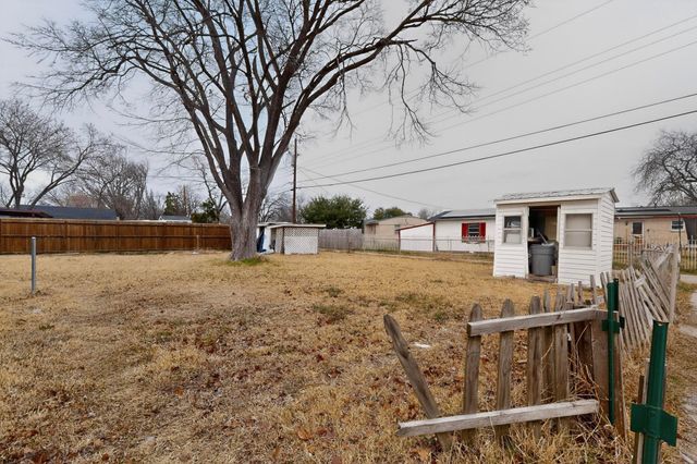 522 Phillip Street, Mesquite, TX 75149