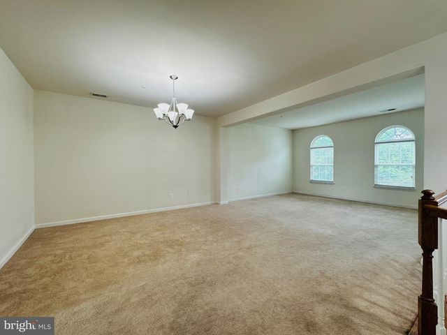 7396 BRUNSON CIR, Gainesville, VA 20155