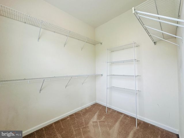 7396 BRUNSON CIR, Gainesville, VA 20155