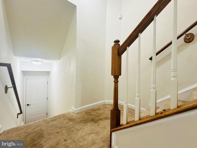 7396 BRUNSON CIR, Gainesville, VA 20155