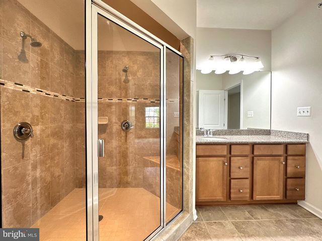 7396 BRUNSON CIR, Gainesville, VA 20155