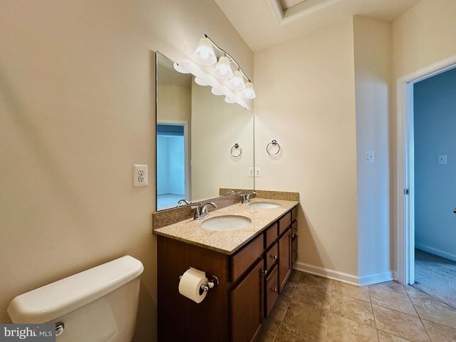 7396 BRUNSON CIR, Gainesville, VA 20155