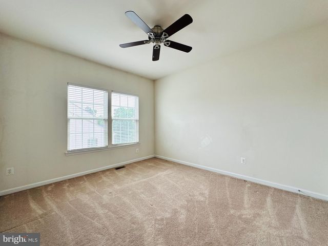 7396 BRUNSON CIR, Gainesville, VA 20155