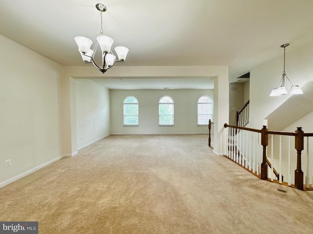 7396 BRUNSON CIR, Gainesville, VA 20155