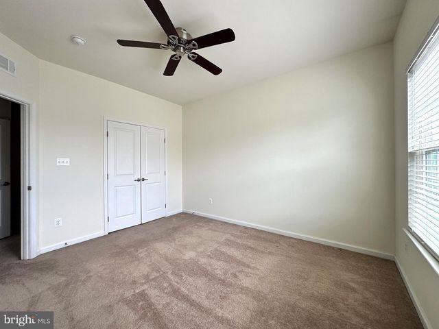 7396 BRUNSON CIR, Gainesville, VA 20155