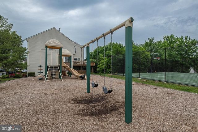 7396 BRUNSON CIR, Gainesville, VA 20155