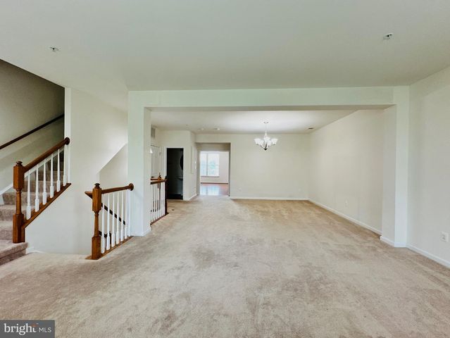 7396 BRUNSON CIR, Gainesville, VA 20155