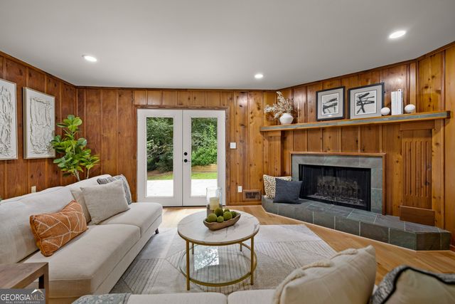 260 Devilla Trace, Fayetteville, GA 30214