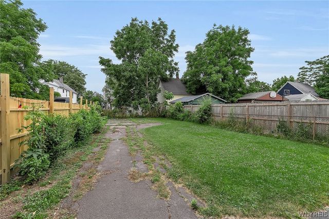 140 Benzinger Street, Buffalo, NY 14206