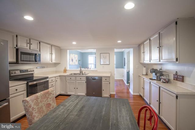 52 BOGEY CIR, Doylestown, PA 18901