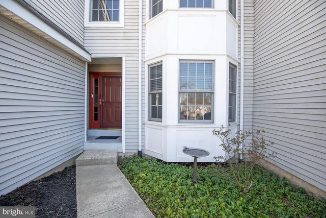 52 BOGEY CIR, Doylestown, PA 18901