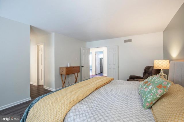 52 BOGEY CIR, Doylestown, PA 18901