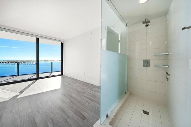 460 NE 28th St 2707, Miami, FL 33137