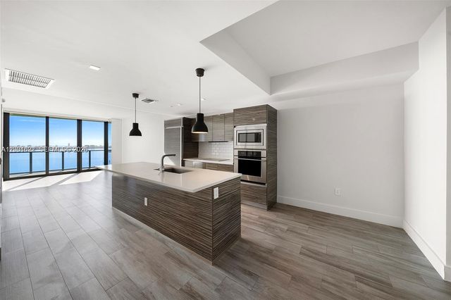 460 NE 28th St 2707, Miami, FL 33137