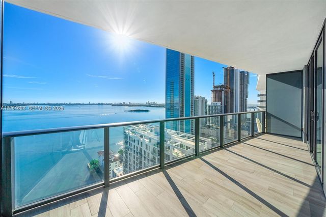 460 NE 28th St 2707, Miami, FL 33137