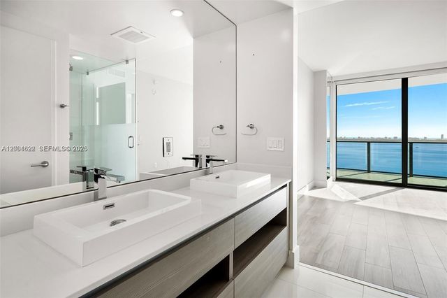 460 NE 28th St 2707, Miami, FL 33137