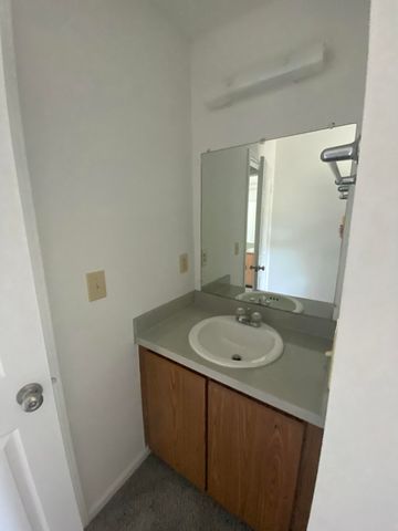 8042 Thelen Street, North Charleston, SC 29406