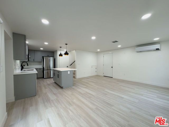 2757 Andreo Avenue 11, Torrance, CA 90501