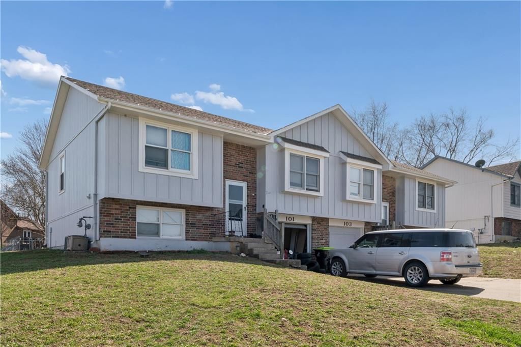 101-103 Brookridge Drive, Harrisonville, MO 64701