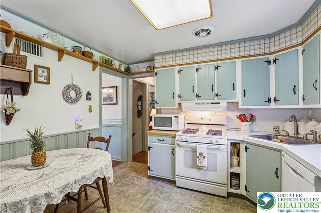 429 Beechwood Street, Emmaus Boro, PA 18049