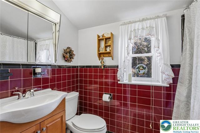 429 Beechwood Street, Emmaus Boro, PA 18049