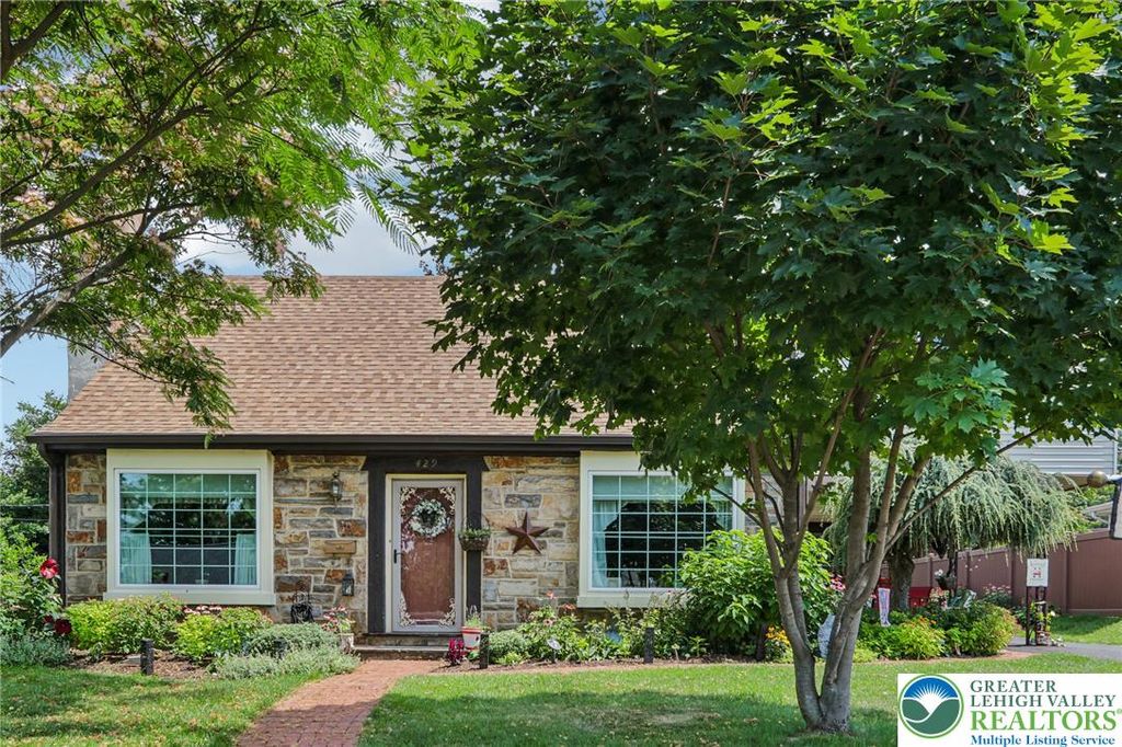 429 Beechwood Street, Emmaus Boro, PA 18049