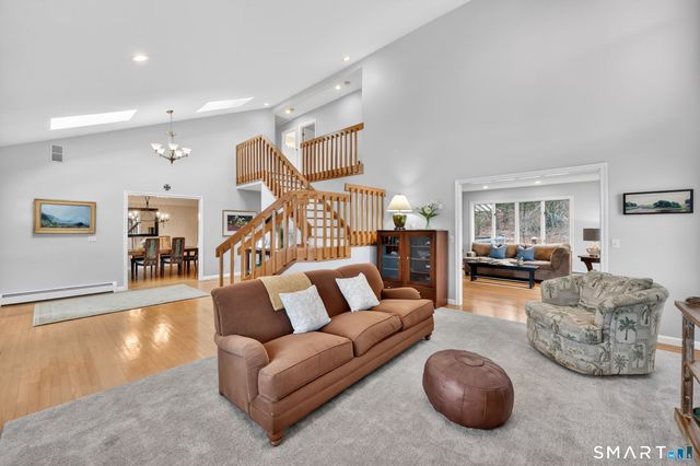 56 Falcon Lane, Glastonbury, CT 06033