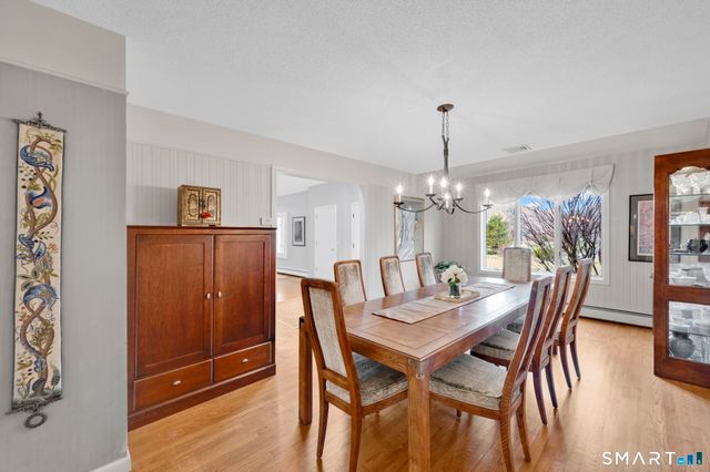 56 Falcon Lane, Glastonbury, CT 06033