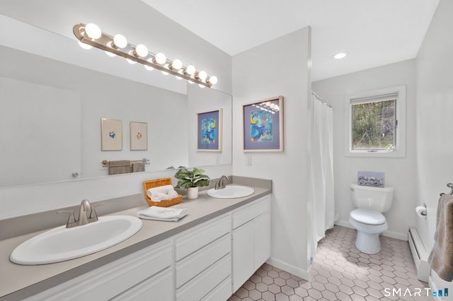 56 Falcon Lane, Glastonbury, CT 06033