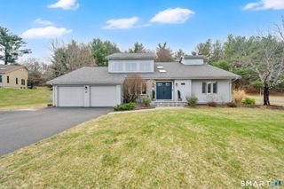 56 Falcon Lane, Glastonbury, CT 06033